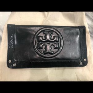 Tory Burch clutch w dust bag
